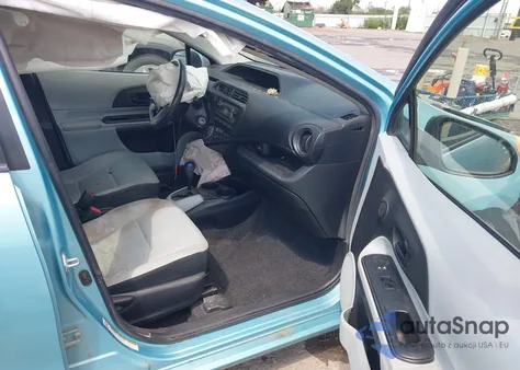 2012 Toyota Prius C z USA, uszkodzony, nr VIN JTDKDTB35C1002038